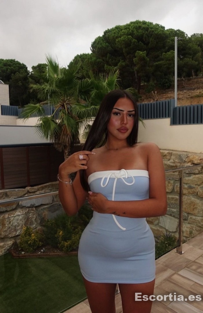 Vicky photo 3