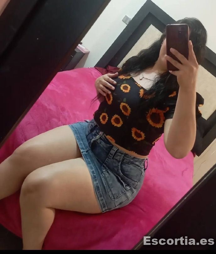 Escort latina 26 photo 3