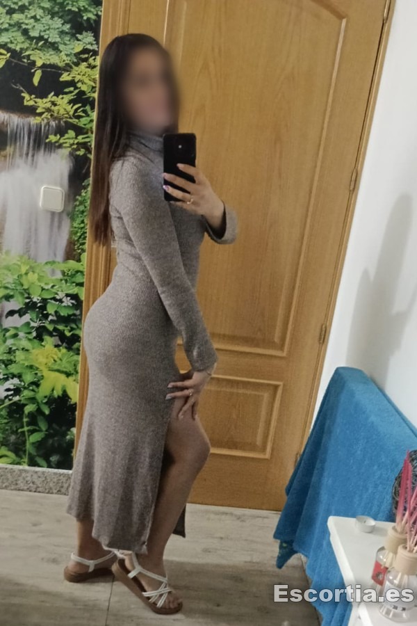 Escort latina 20 photo 3