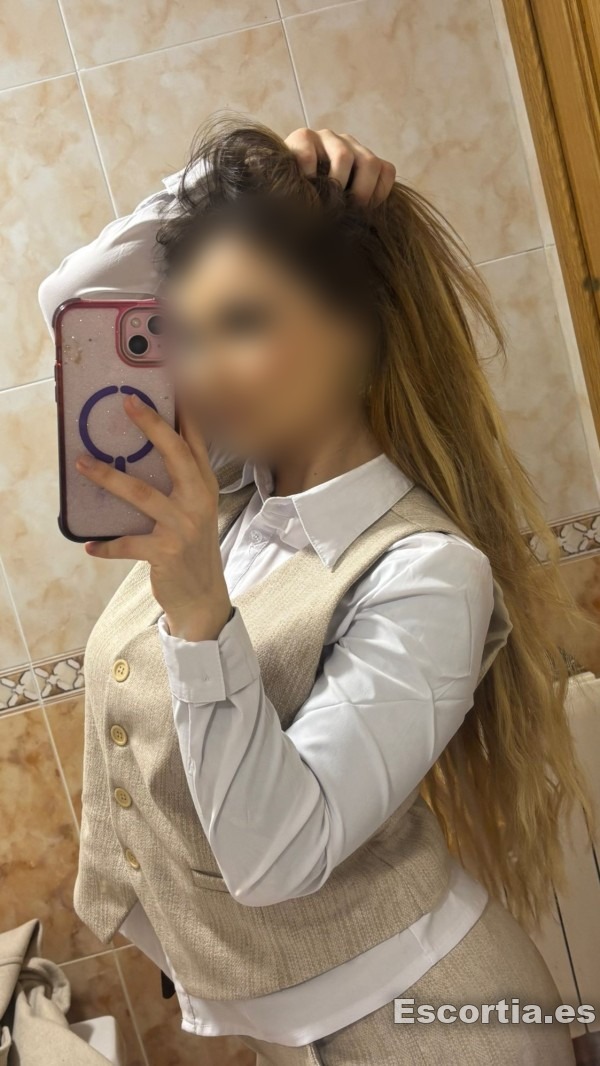Escort latina 20 photo 8