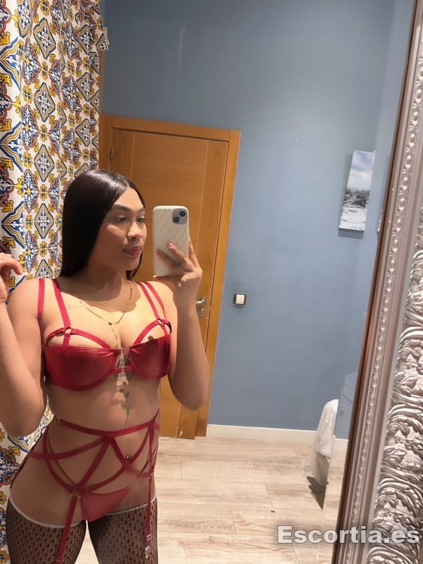 Mía photo 3