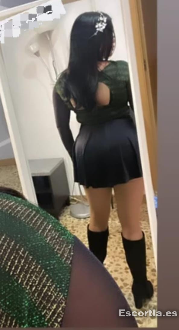 Zoe photo 3