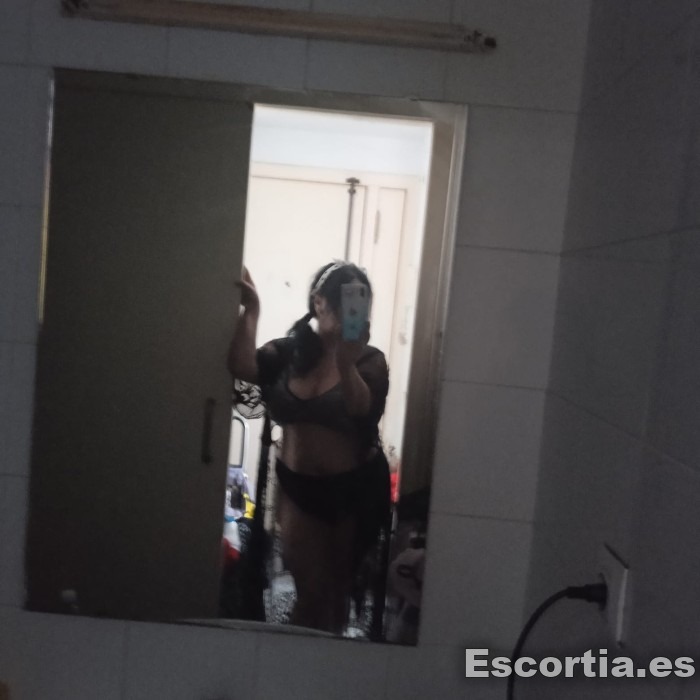 Munequita Madura escort Barcelona