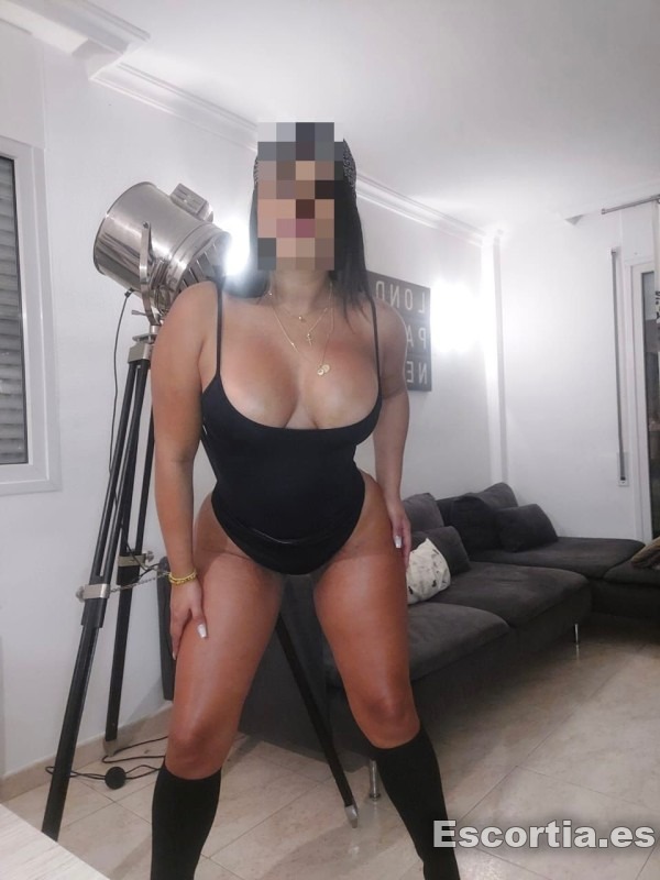 Escort colombiana 24 photo 2