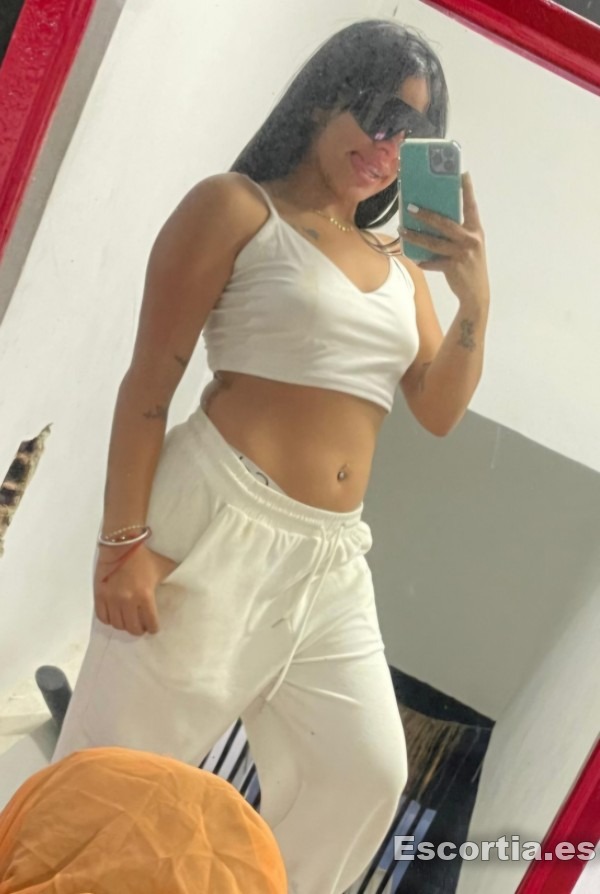 Nikol photo 3