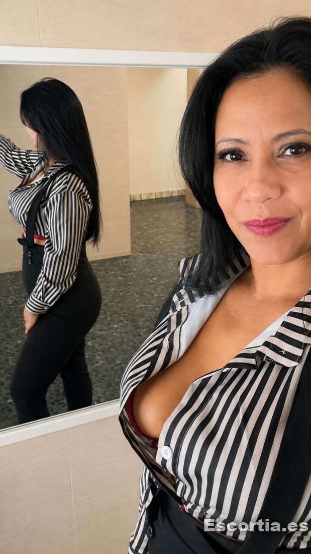 Camila escort Barcelona