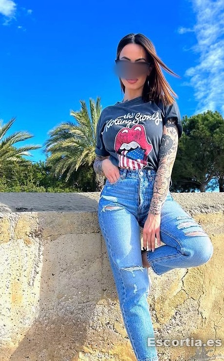 Esther photo 4