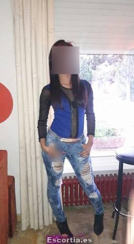 Aline photo 4