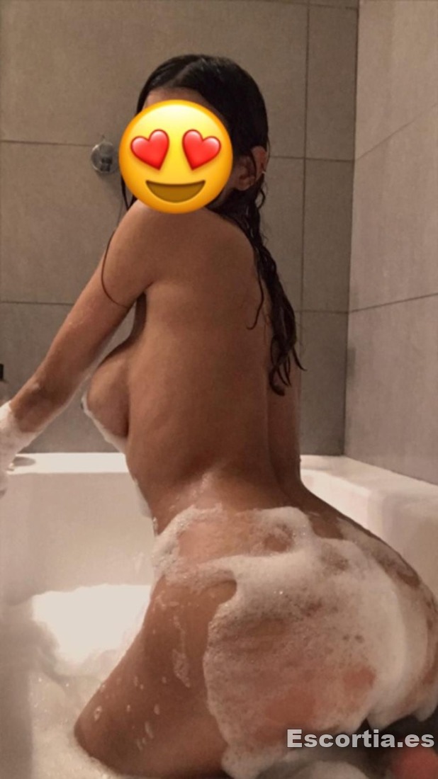 Bebesita Lucia escort Madrid
