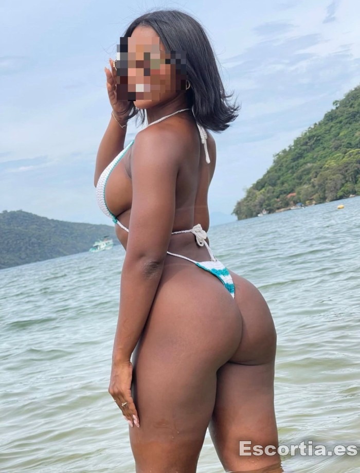 Escort latina 26 photo 7