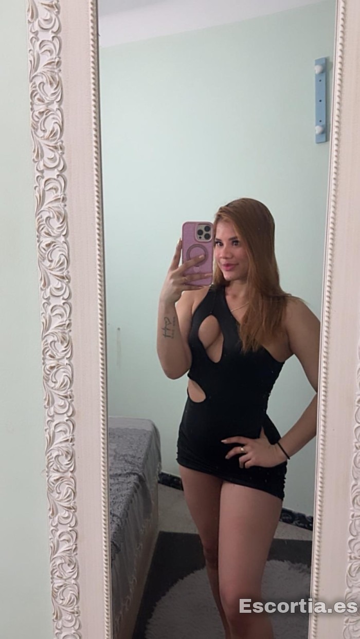 Melissa photo 3