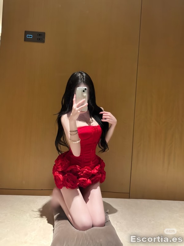 Puta asiatica 23 escort Barcelona