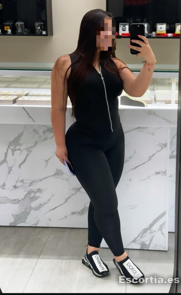 Escort latina 31 photo 5