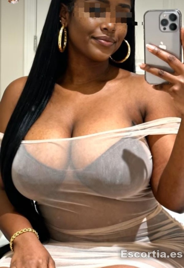 Escort latina 23 photo 3