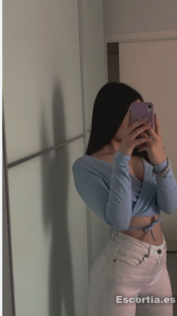 Señorita latina 20 escort Valladolid