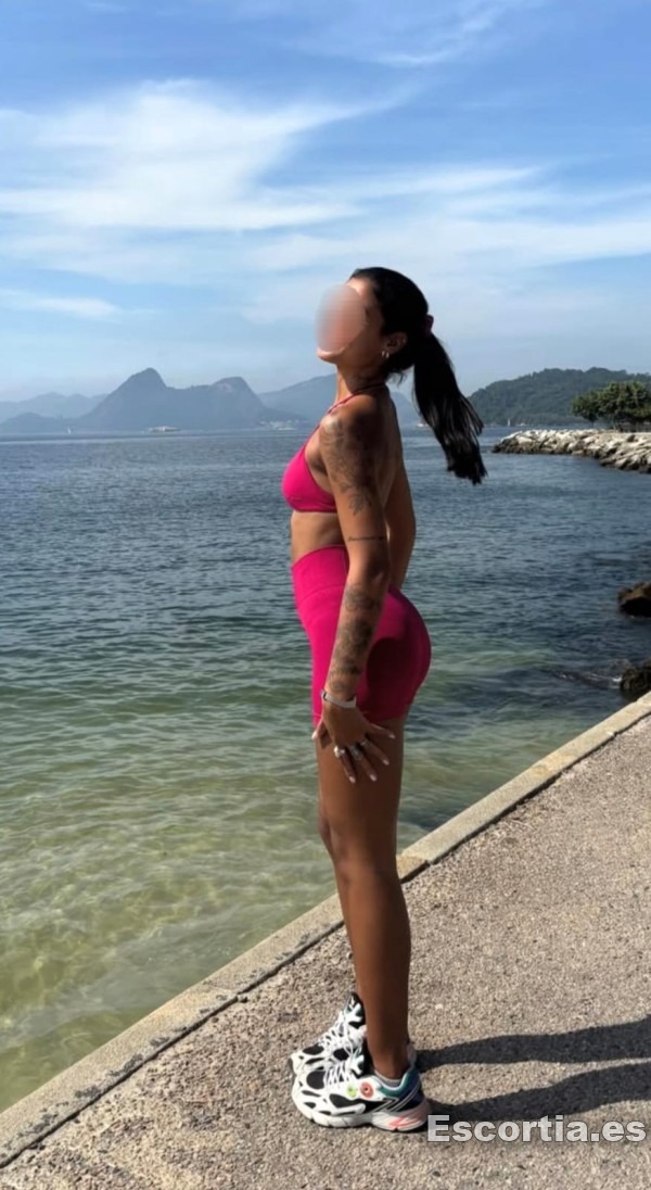 Señorita brasileña 25 photo 3