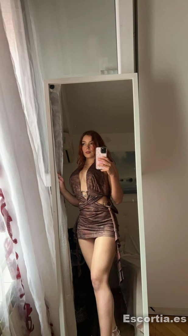 Amelia photo 6