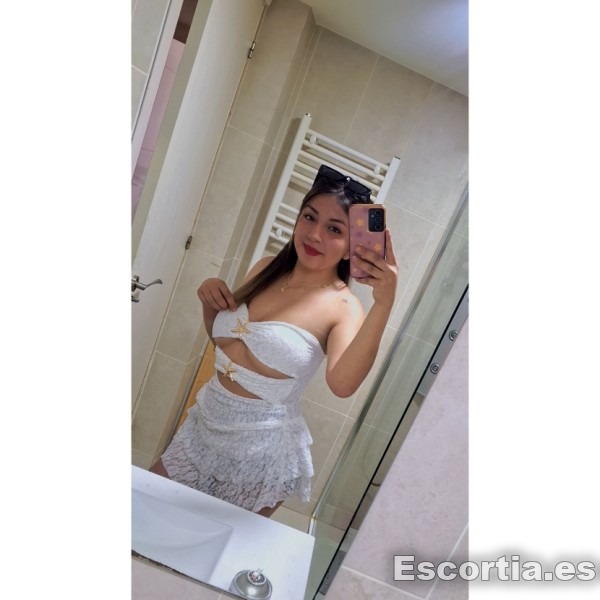 Escort latina 26 photo 3