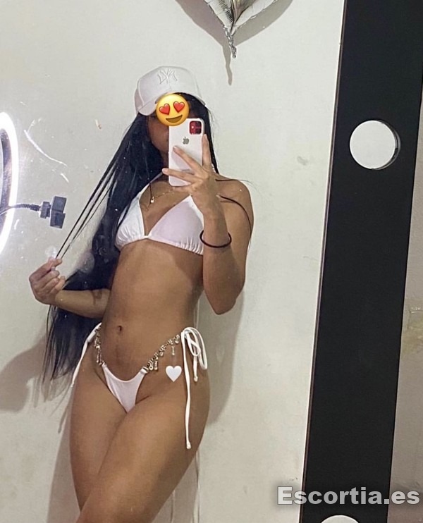 Camila escort Valladolid