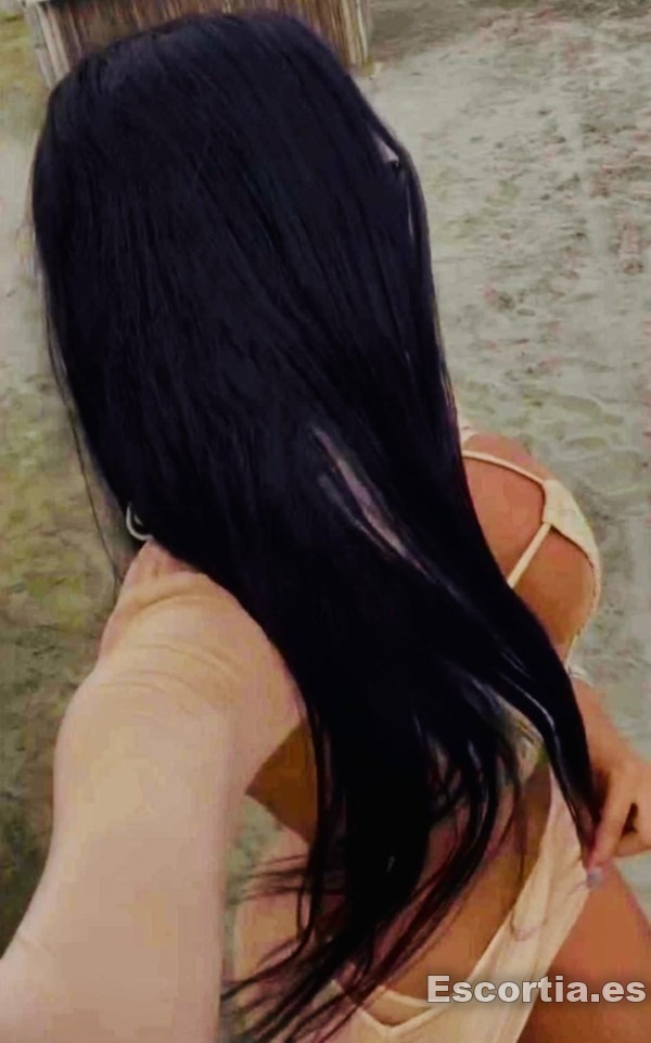 Manuela photo 6