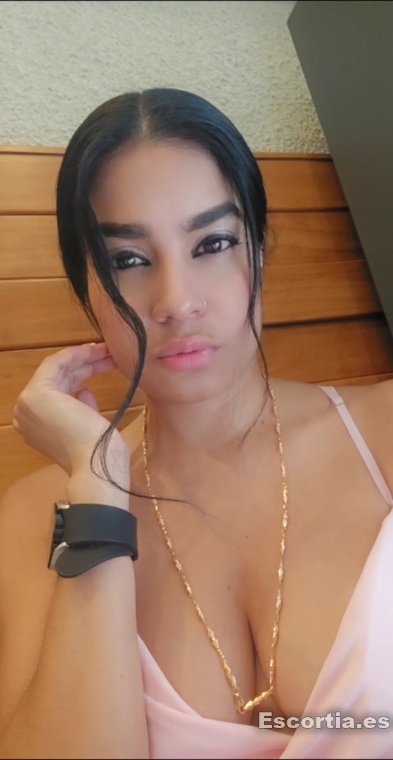 Andrea photo 5
