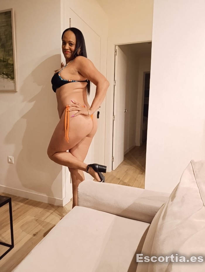 Señorita cubana 35 photo 4