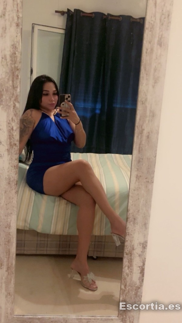 Pamela photo 7