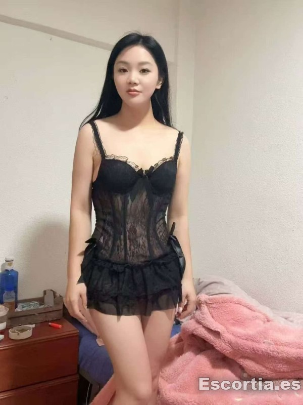 Escort latina 19 photo 4