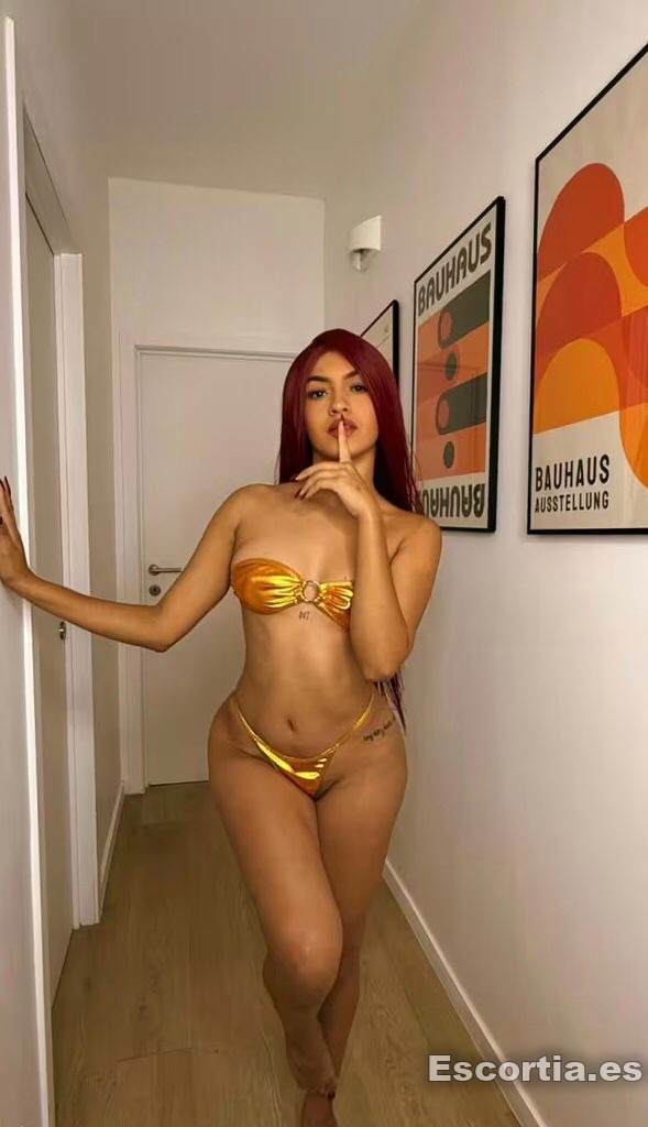 Escort latina 21 photo 8