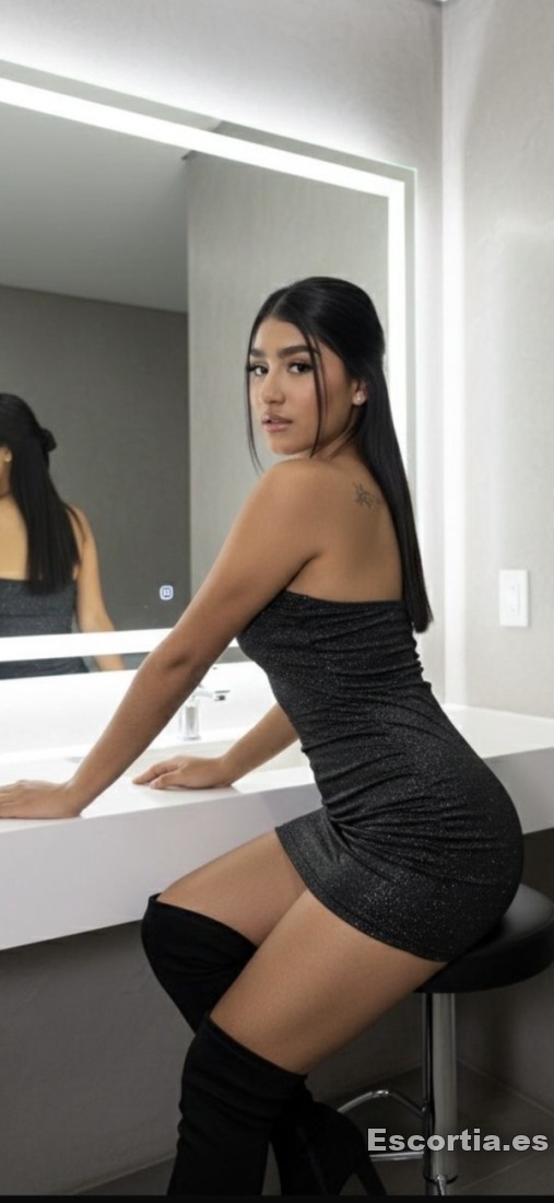 Escort colombiana 18 photo 4