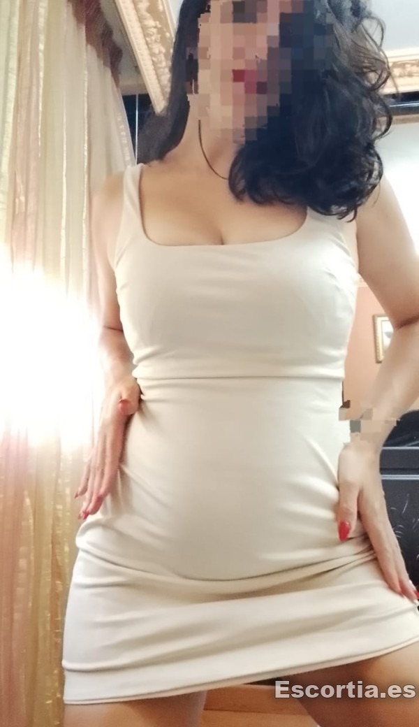 Escort latina 28 photo 5