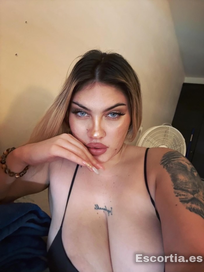 Isabel photo 4