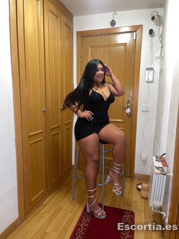 Escort latina 18 photo 3