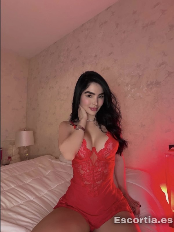 Escort latina 20 photo 3