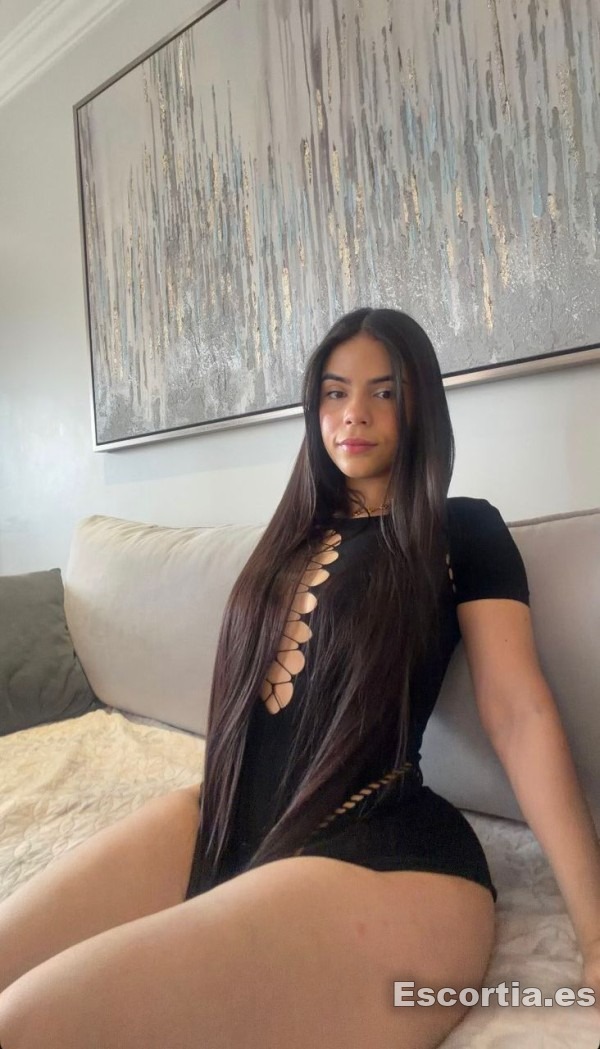 Escort latina 22 photo 8