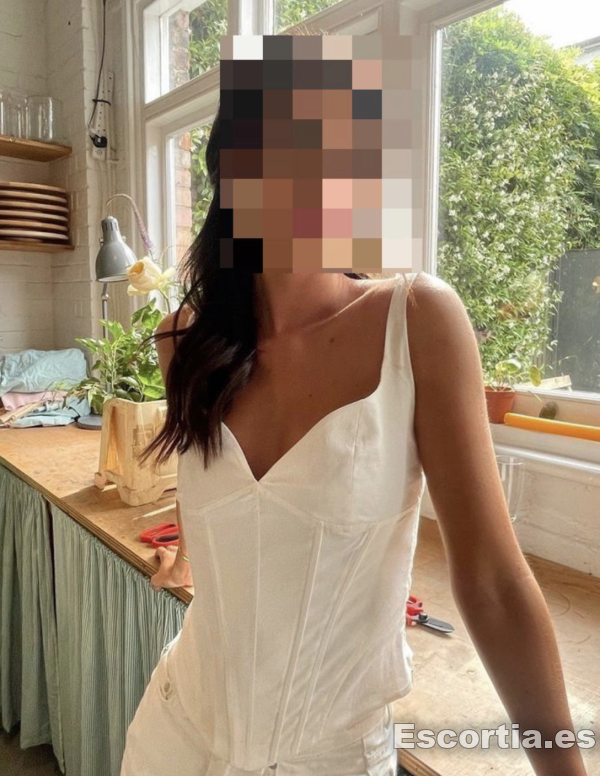 Leti escort Málaga