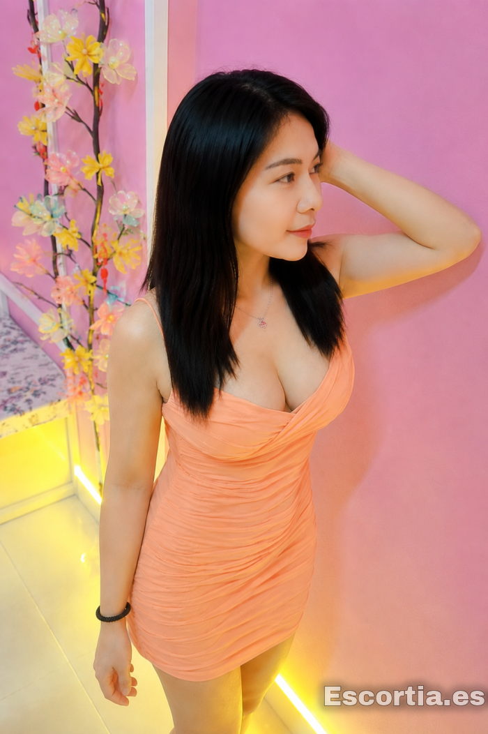 Señorita china 25 escort Barcelona