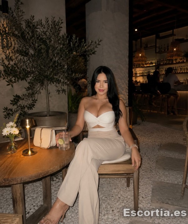 Raquel Sevillana escort Sevilla