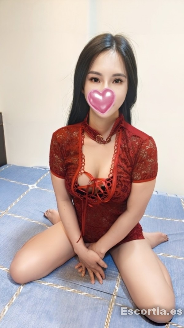 Señorita china 24 escort Sevilla