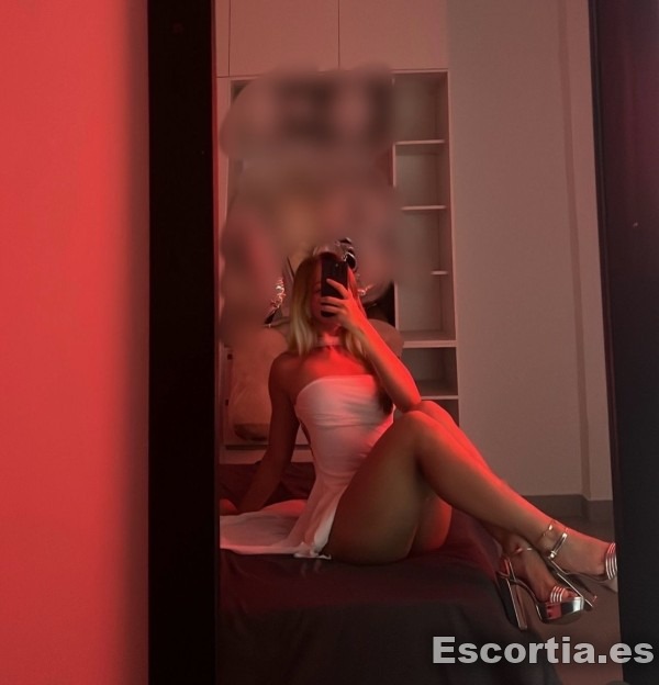 Escort chilena 29 photo 3