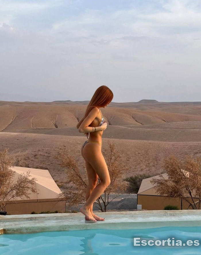 Fabiola photo 3