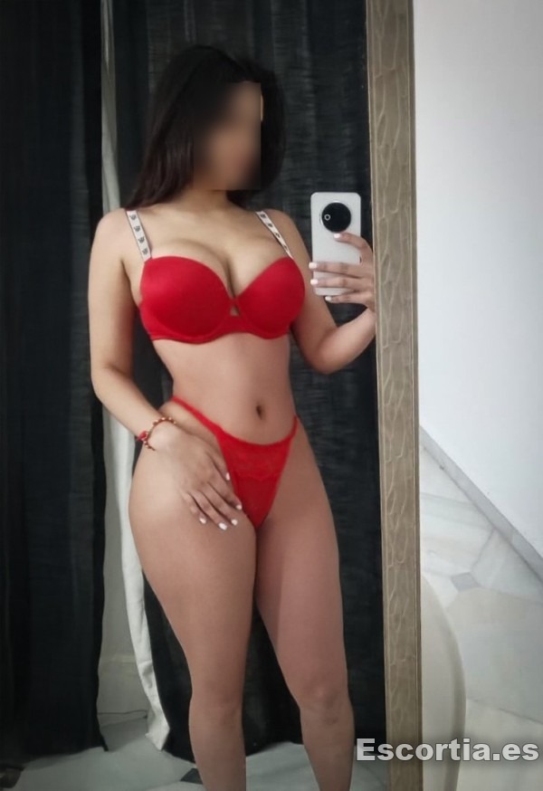 Escort latina 24 photo 4