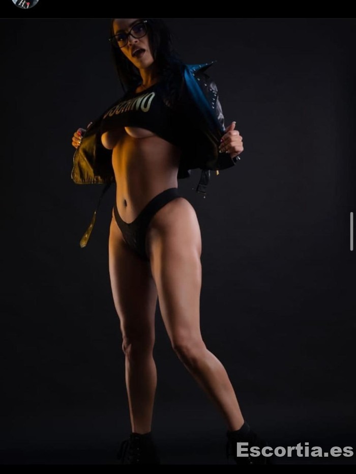 Emily photo 10