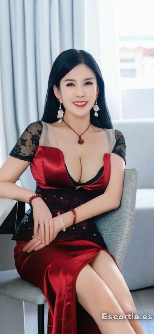 Puta asiatica 26 escort Madrid