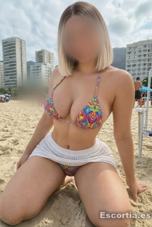 Escort latina 26 photo 3