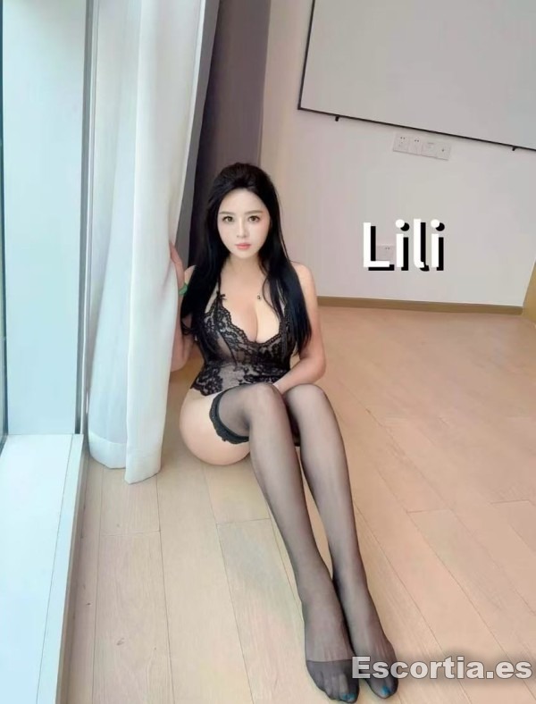 Señorita asiatica 24 photo 3