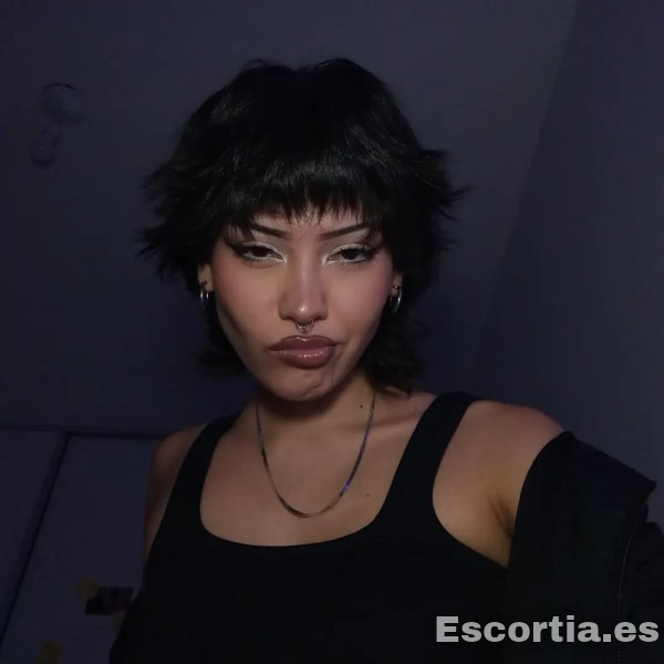 Escort latina 20 photo 3