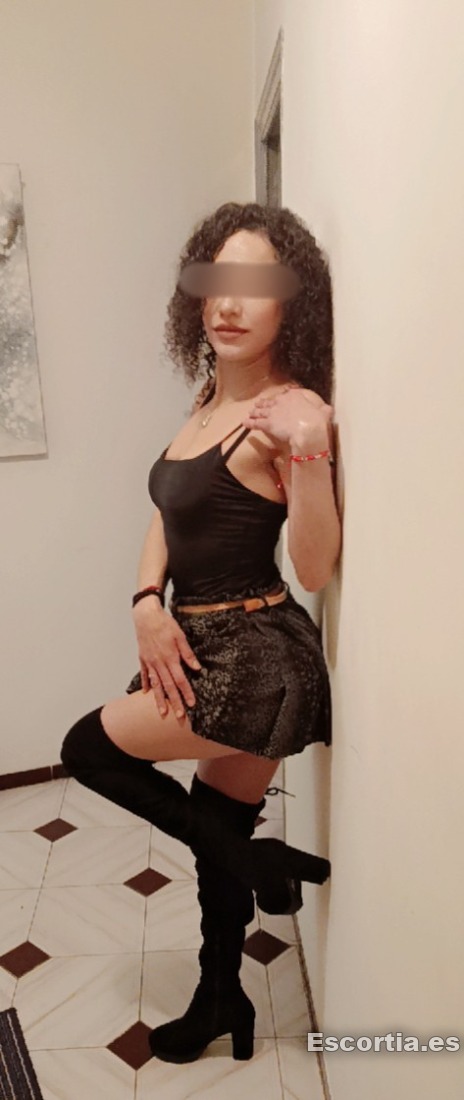 Señorita latina 24 photo 2