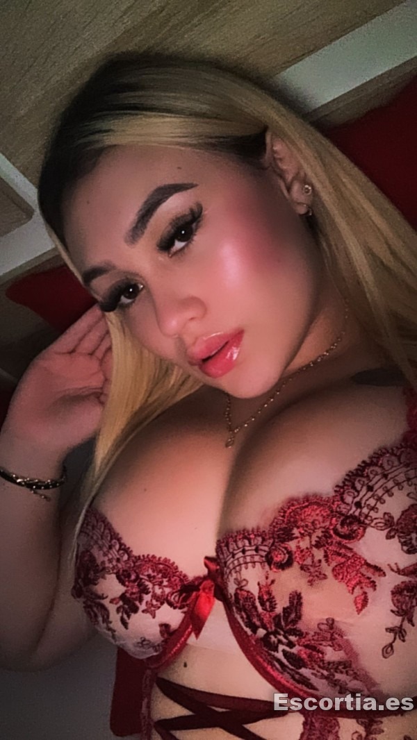 Escort latina 23 photo 3