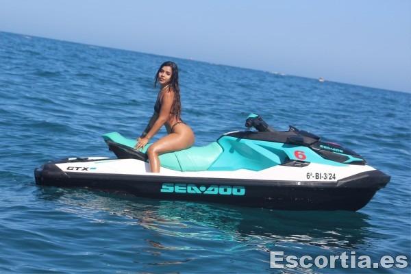 Escort colombiana 20 photo 2